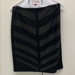 White House Black Market size 4 skirt